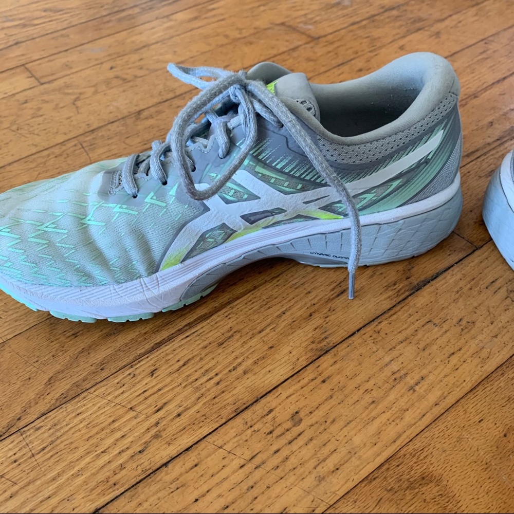 ASICS GT-2000 8 Size 9.5 - Picture 4 of 6